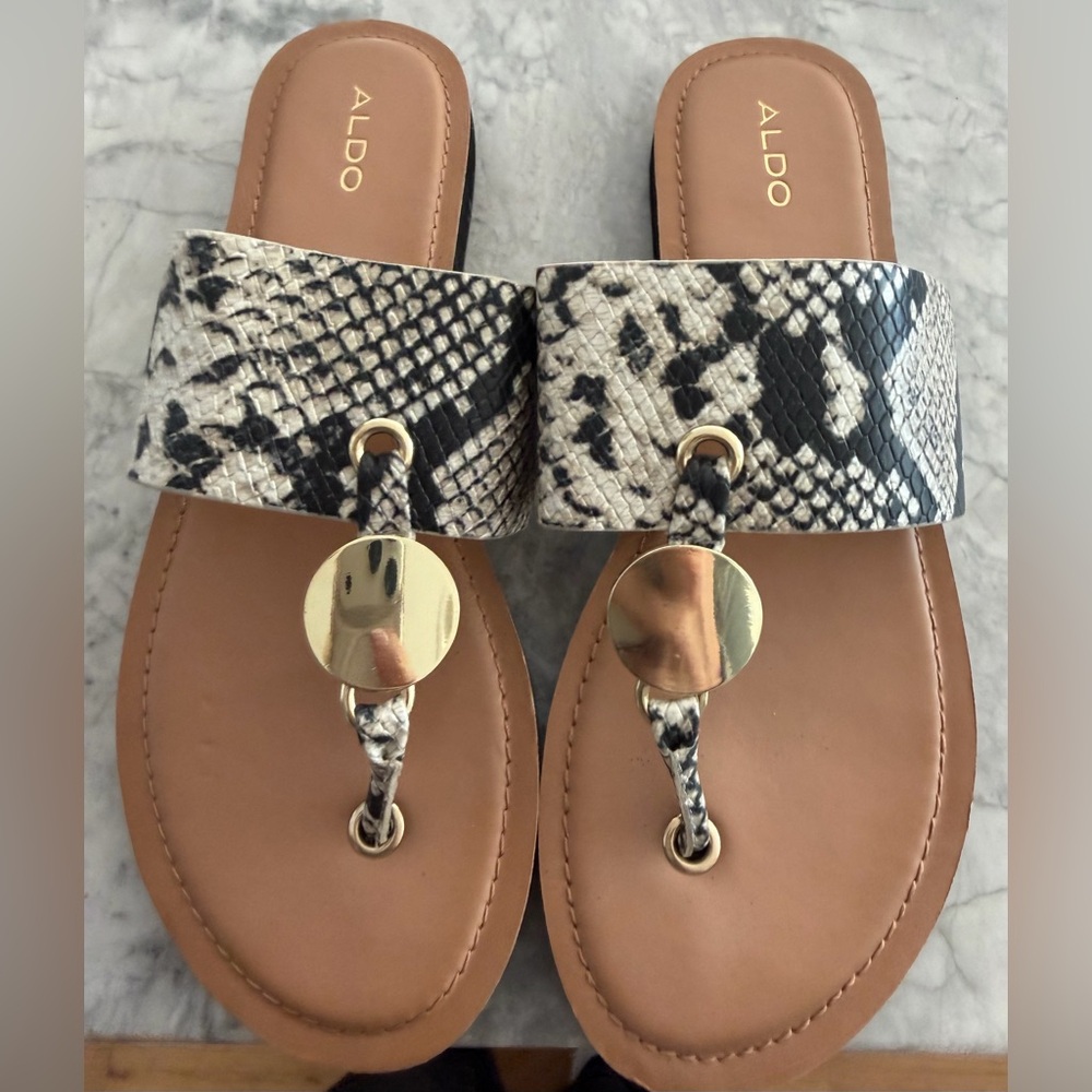 Aldo Snake-Print Toe-Ring Sandals with Gold Disc Accent NWOT